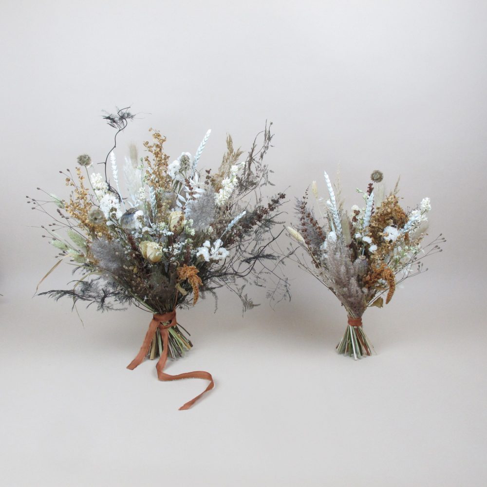Dried Flower Subscription with UK Delivery. A bouquet of dried flowers.
